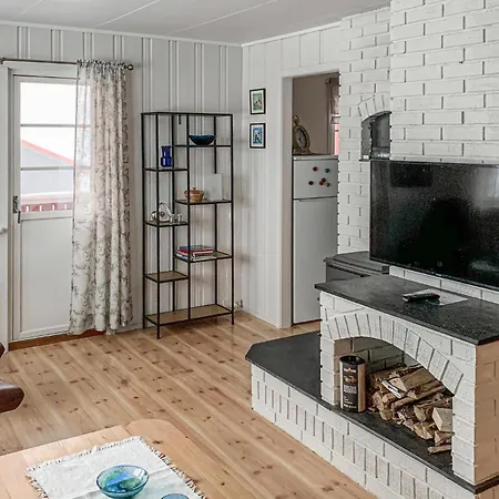 Gorgeous Home In Svingvoll With Wifi Exterior photo